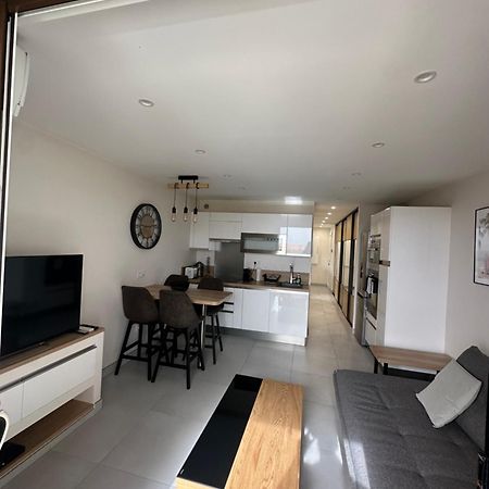 T2 Hyeres La Bergerie Vue Mer 50 M De La Plage Exteriör bild