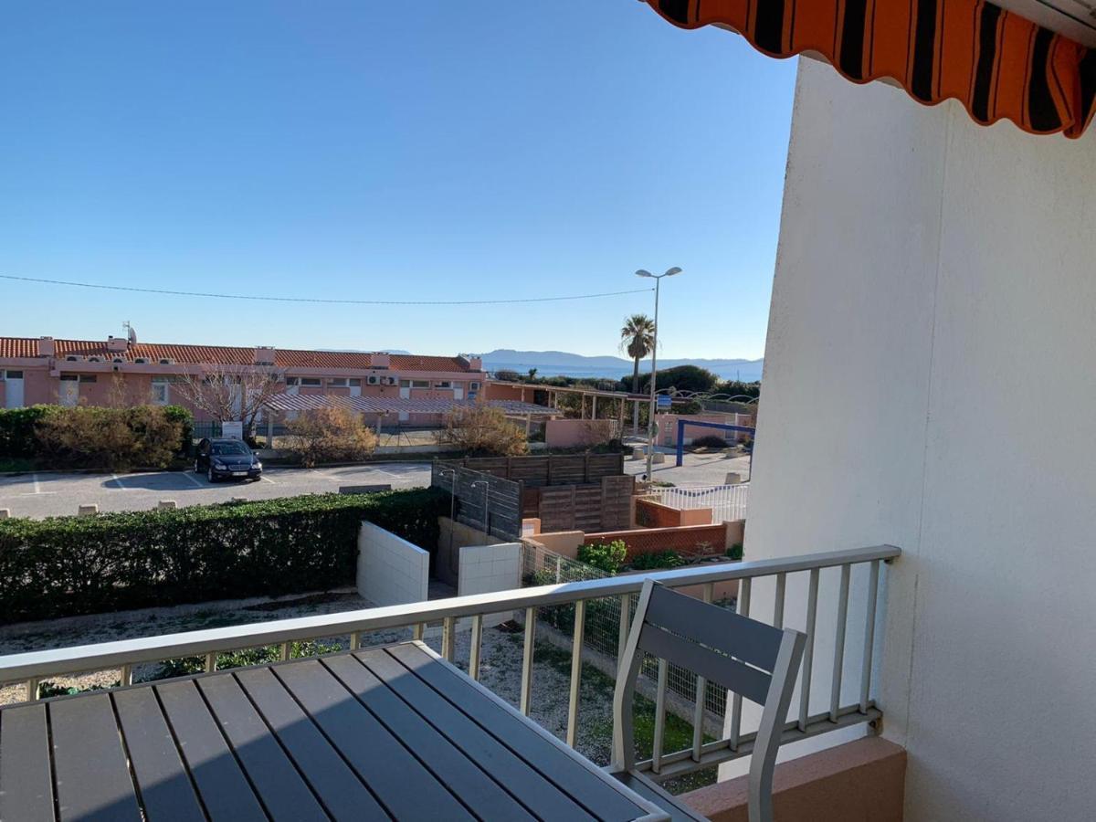T2 Hyeres La Bergerie Vue Mer 50 M De La Plage Exteriör bild